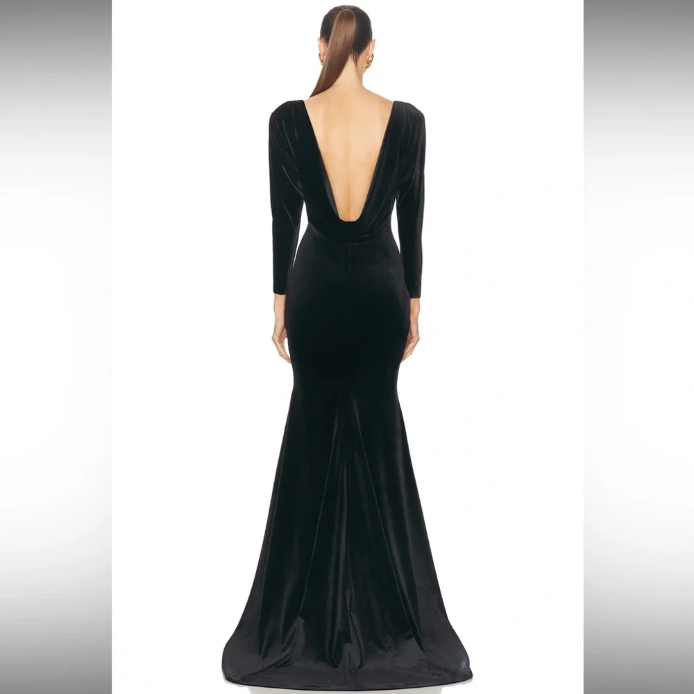 Alex Perry Black Long Sleeve Velvet Evening Gown - Picture 3 of 12